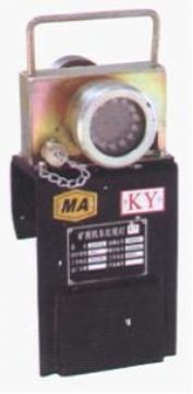 點(diǎn)擊查看詳細(xì)信息<br>標(biāo)題：DKY-4.8L礦用機(jī)車(chē)紅尾燈 閱讀次數(shù)：2880
